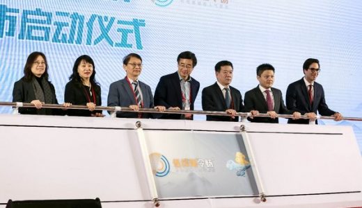 阿斯利康创新三联布地格福吸入气雾剂中国上市