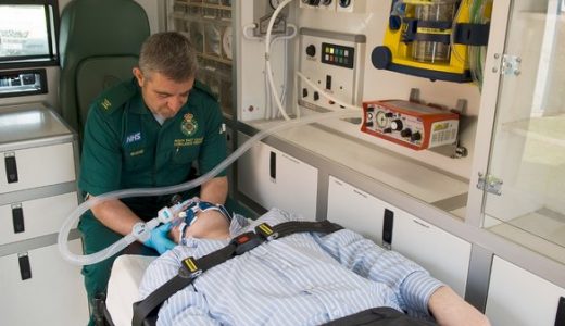 史密斯集团大幅提高呼吸机的周产量 应对全球疫情挑战