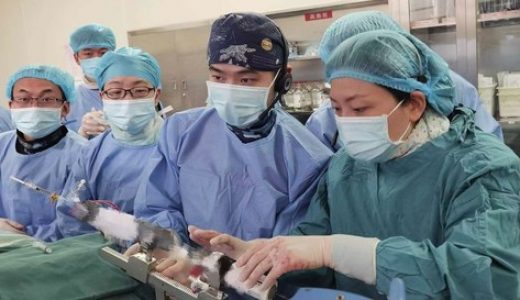 德柯医疗全球首例水凝胶植入术治疗心衰在西京医院取得成功
