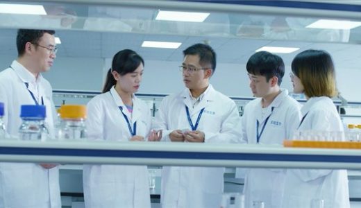 安旭生物董事长作为第十七届杭州市优秀企业家代表发言