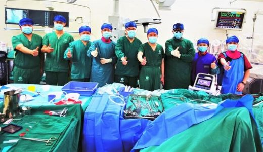 武汉协和董念国团队完成微创体外人工心脏置入手术