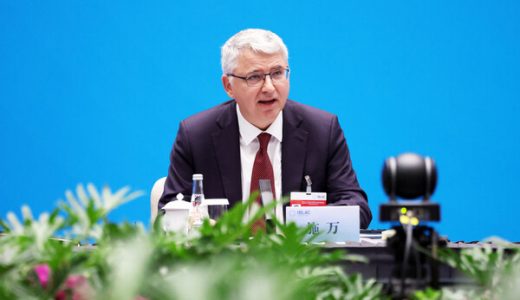 罗氏集团主席施万博士出席上海市长国际企业家咨询会议