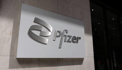 美敦力官宣一首席医疗官；新冠药物意外大卖辉瑞上调全年收入指引；中国生物制药收购科创板上市企业浩欧博 | 日报