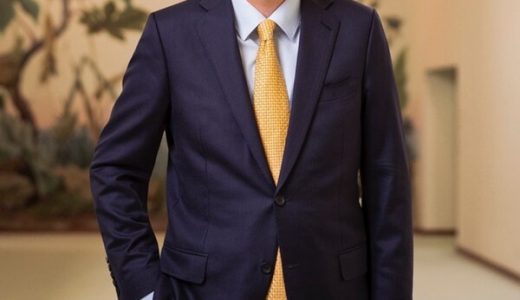 上海市政府授予施万”上海市荣誉市民”称号