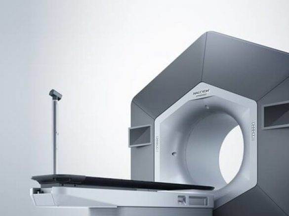 瓦里安携多款首发放疗新品亮相第八届进博会