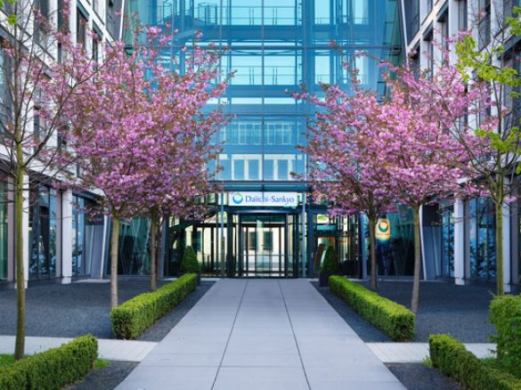 第一三共将非处方药子公司出售给三得利；礼来斥资数十亿美元为口服GLP-1海外上市做准备；拜耳重磅新药在中国获批 | 日报